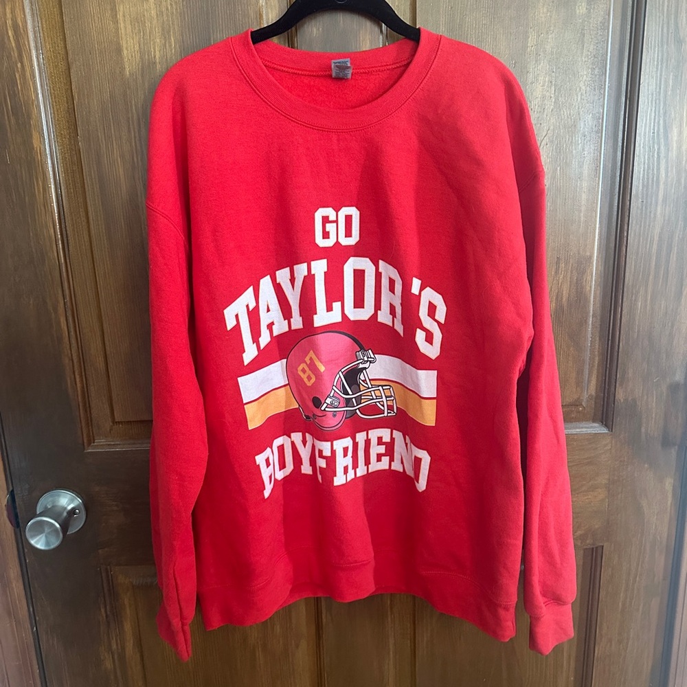 “ Go Taylor’s boyfriend”